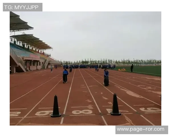 从蒙古寒风中崛起到香港足球梦薪水翻十倍的奋斗故事